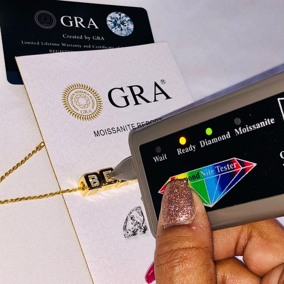 VVS gra certified diamond moisannitte pendant for Beautiful, passes diamond test - Picture 3 of 6